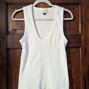 White Ribbed Deep Scoop Tank